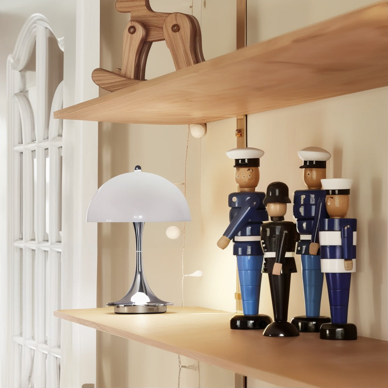 Lumenique | LED Table Lamp