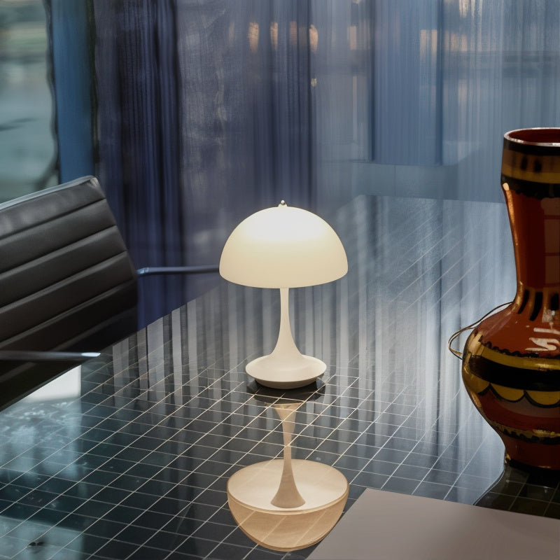 Lumenique | LED Table Lamp