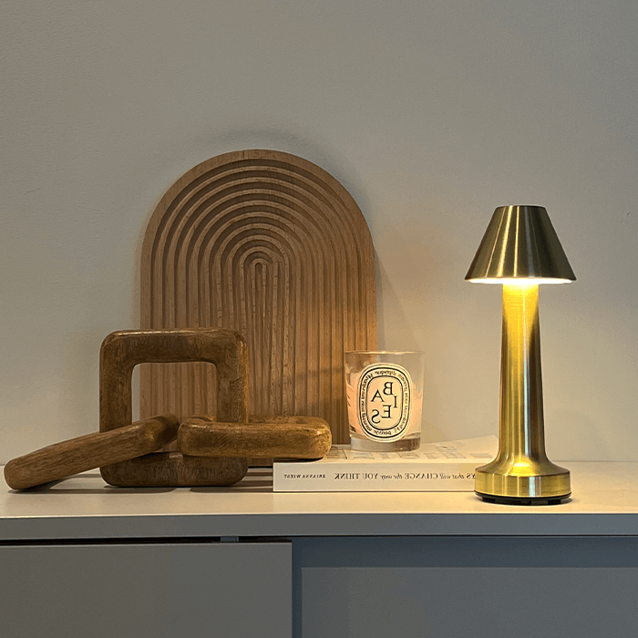 Velossa | Wireless LED Table Lamp